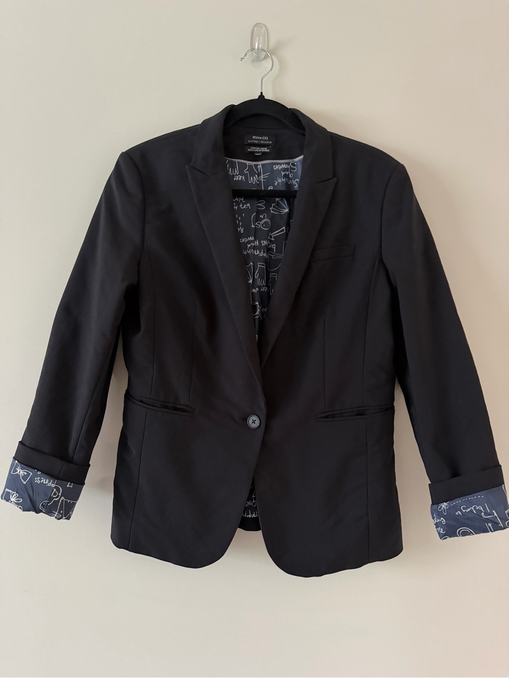 RW&CO. Black Single-Button Women's Blazer with Patterned Lining